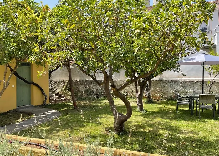 Via De Bosset City Cottage